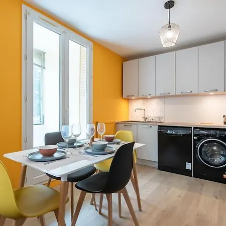 Renove Pour 6 Avec Parking Apartment Villeurbanne