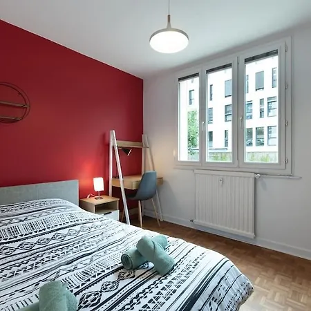 Renove Pour 6 Avec Parking Apartment Villeurbanne